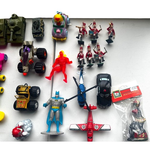 39 Vintage Toy Lot Tonka McDonalds Matchbox Stomper Hot Wheels Marvel 1980-2001 - Picture 4 of 16